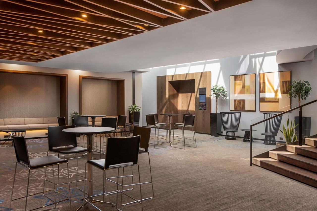 索非亚凯悦酒店 索菲亞 外观 照片 The lounge at the airport