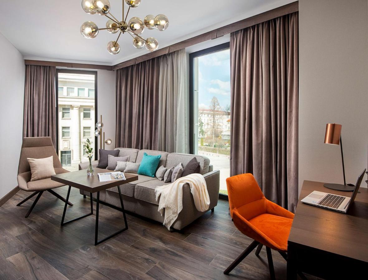 索非亚凯悦酒店 索菲亞 外观 照片 A living room in a serviced apartment in Vienna, Austria