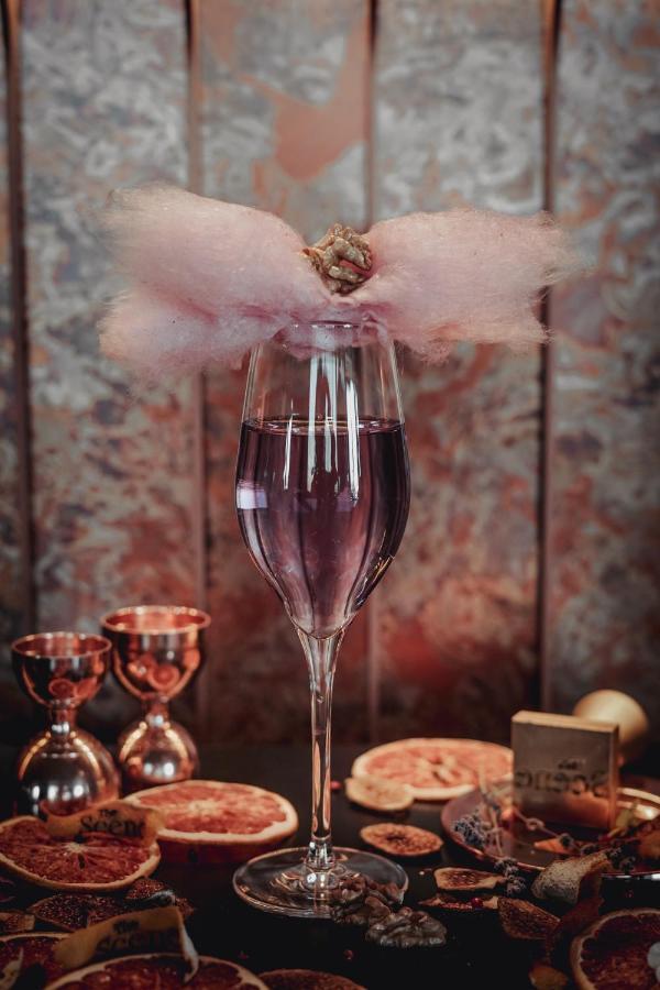 索非亚凯悦酒店 索菲亞 外观 照片 A champagne cocktail